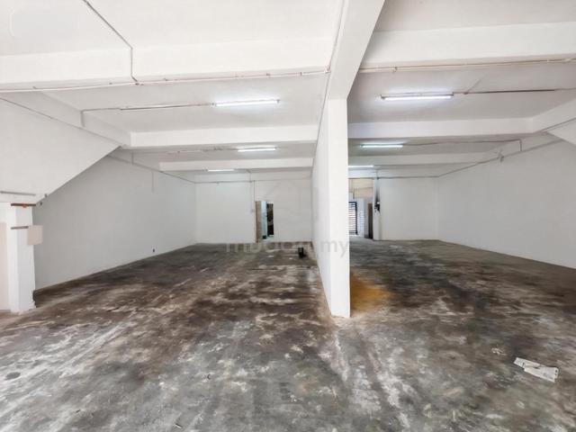 Limited 2 adjoining Ground Floor shoplot /Warehouse Bandar Rinching 1