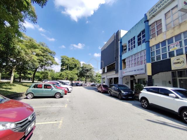 Subang Jaya USJ 21 Near Main Place Mall 3 Storey Shop Lot For Sale 1