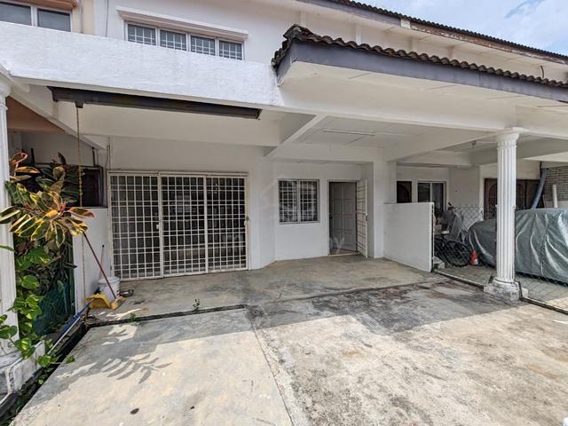 Double Storey House 4 Room For Sell(Green Villa Kota Kemuning) 1