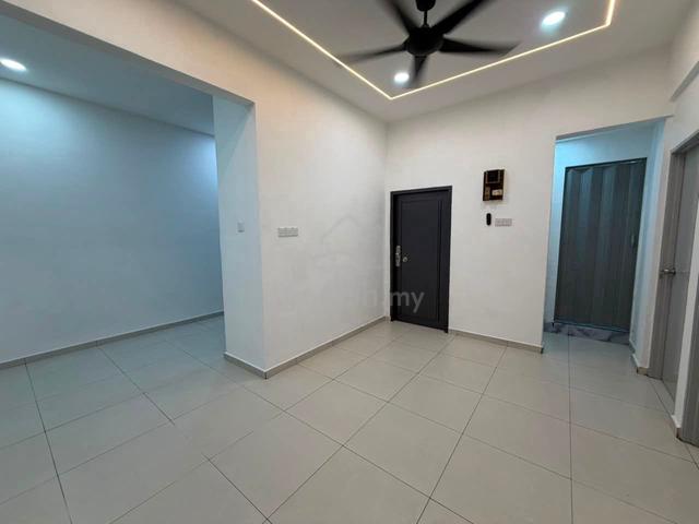 Flat Taman Perling 1