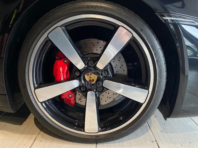 2020 Porsche 911 3.0 CARRERA S (A) - 3