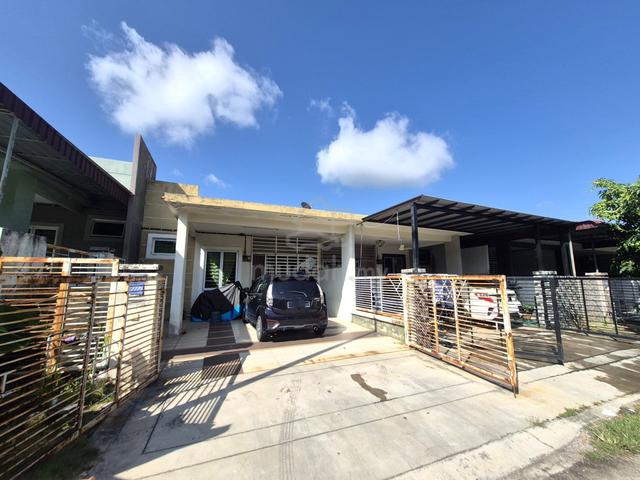 Single Storey Terrace Taman Nusari Bayu 3, Bandar Seri Sendayan 1