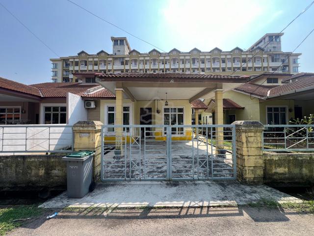[Tanah belakang luas boleh buat pool] Semi D Taman Bukit Beruang 1