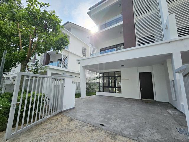 Corner with Land 3sty (32x75) Avens Residence @ Southville City, Bangi 1