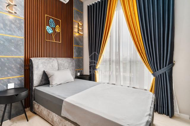 Next to LRT Salak Selatan -Fully Furnished– Middle Room(Female Only) 1