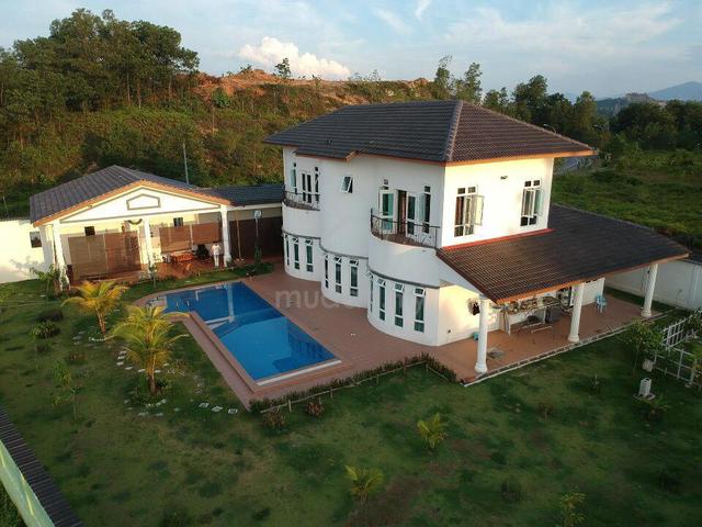 Limited Bungalow Swimming Pool Bandar Bukit Mahkota Bangi 1