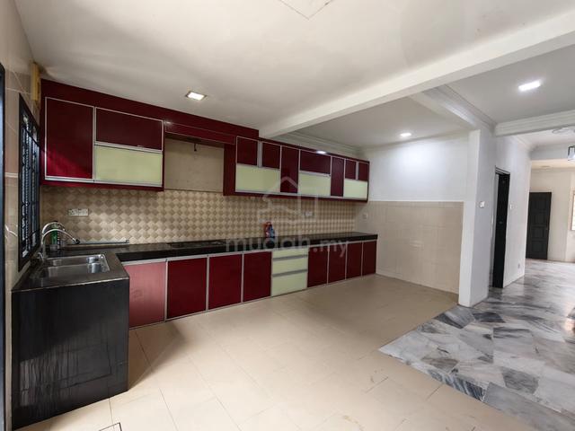 Kitchen extend, Facing Open, Teres 2 Tingkat Saujana Utama, Su1 1