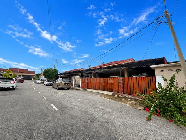 (Freehold, Fully Renovated) Sungai Karang Darat Semi-D Kuantan 1