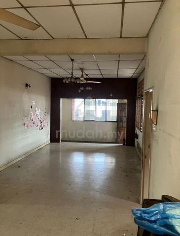 Greenlane FACING MAIN ROAD Single Storey Bungalow La-6650SF 1