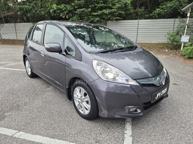 2013 Honda JAZZ 1.3 (HYBRID) FACELIFT (A) - 1