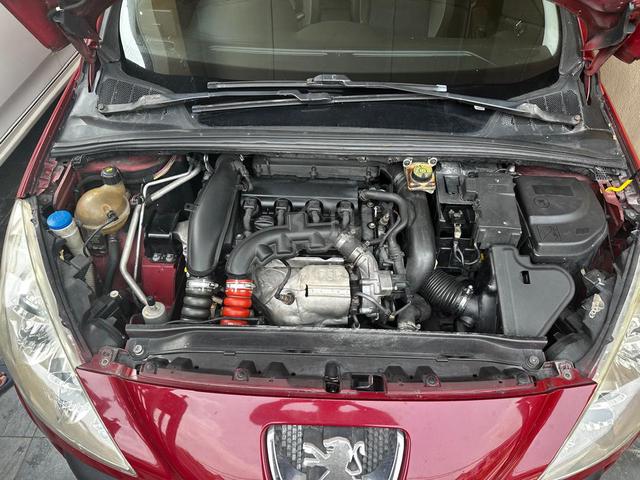 2011 Peugeot 308 1.6 CC THP (A) - 4