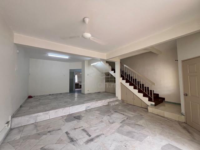[ Newly Painted ] 2 Storey Terrace @ Desa 12, Bdr Country Homes, Rwg 1