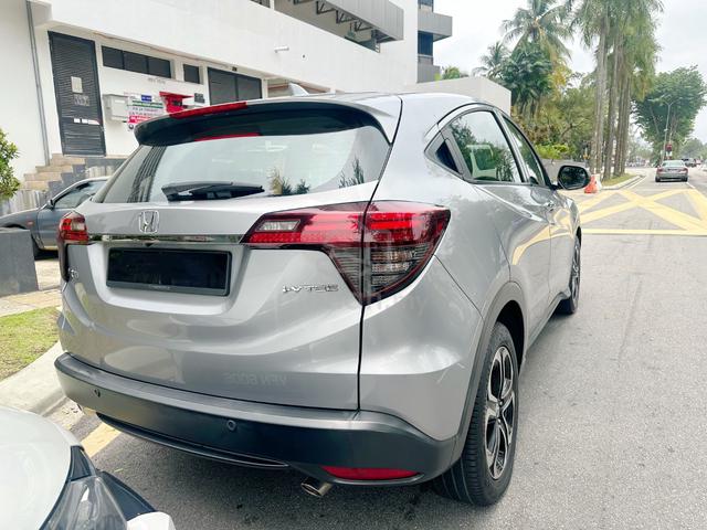 Ori 26k km 2020 Honda HR-V 1.8 V FACELIFT - 4