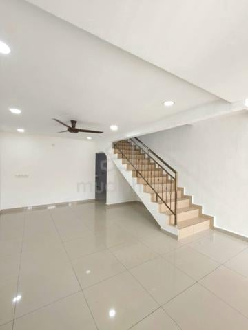 Taman Johor Jaya Double Storey Low Cost House For Rent 1