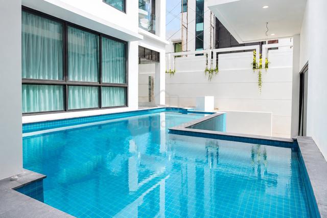3 Storey Bungalow Gaia 16 (Fully Renovated, Guarded) ampang jaya ukay 1