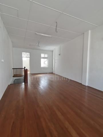 Double Storey Shop House Bu1700sf Main Road Hutton Campbell Georgetown 1