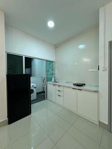 Female Unit Ready Move in M Oscar Sri Petaling MRT Naga Emas Kuchai 1