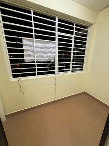 Anggerik Residensi 4