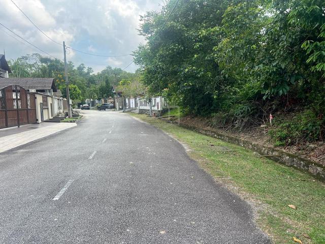 Freehold -Non Bumi 9,496 sq ft Bungalow lot for Sale Rasah Kemayan 1