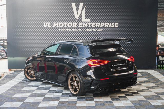 Mercedes Benz A180 1.3 AMG ConvrtA45s ForgedCarbon - 3