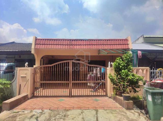 Kepong Baru, Kuala Lumpur - 6 min to Jinjang MRT Station 1