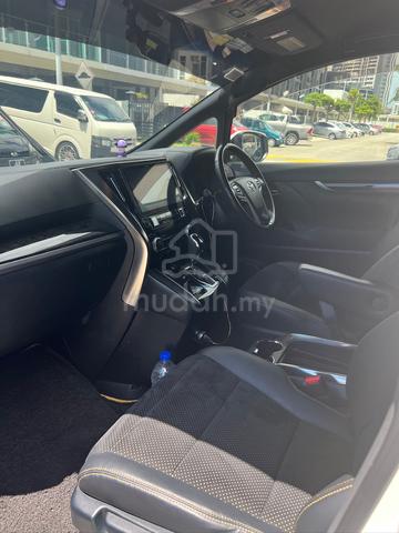 2017 Toyota Vellfire 2.5 Z Golden Eyes - 5