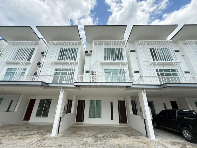 Hidden Gem, Below Value RM155k Marq Suites @ Batu Kawa, Kuching. 1
