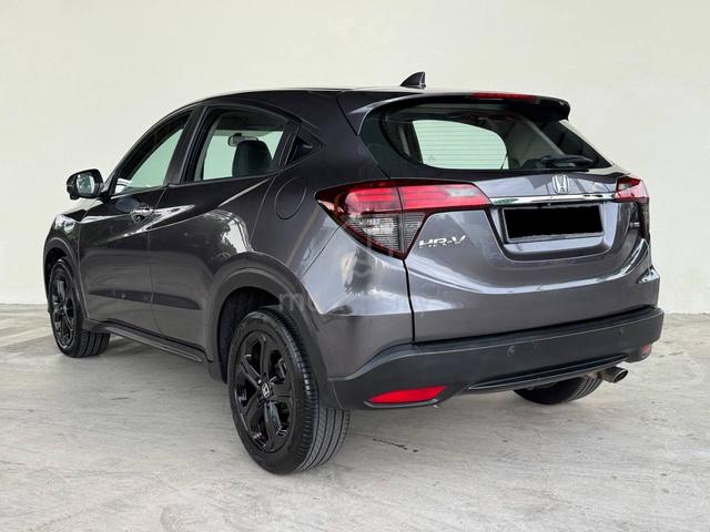 Honda HR-V 1.8 V-Spec Facelift F/S Record Fulloan - 2