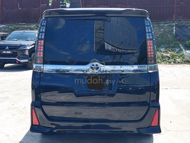 2014 Toyota VOXY 2.0 ZS💚3 Year Warranty - 4