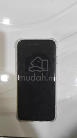 iphone se 2022 (all still working no issues)  - photo 3 of 3