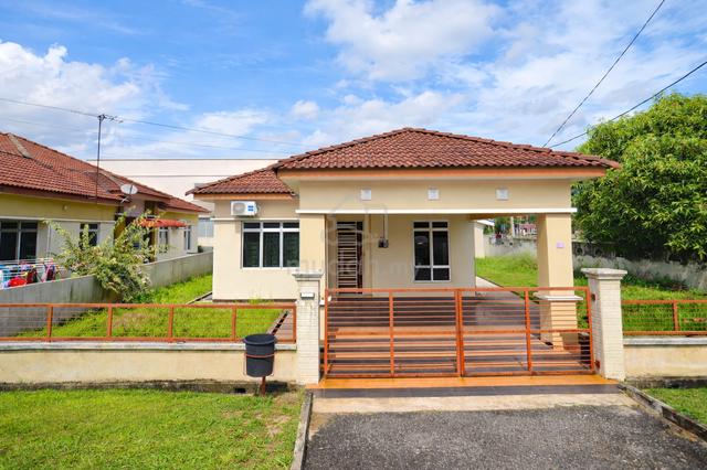 Bungalow Bagan Serai Kuala Kurau Perak 1