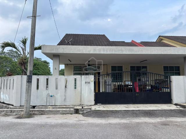 [Corner Lot] Semi-D Kg Padang Jaya Kuantan 1