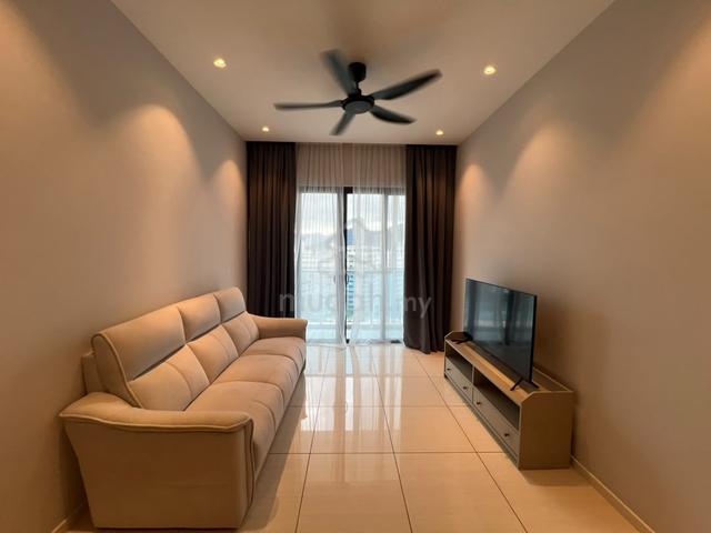 Queens Residences Q1 @ Queens Waterfront 1