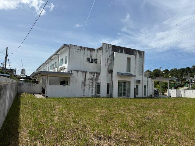 Taman Formosa 2storey corner house for sale behind bundusanT1, jpj 1
