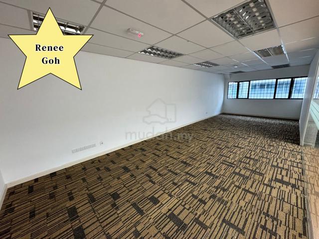 [BAY AVENUE 1st Floor] Near Queensbay 1400sf Facing Main Road | Reno 1