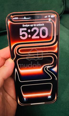 iPhone 17 Pro Max 256GB - Mint Condition 9/10 🔥 - photo 2 of 6