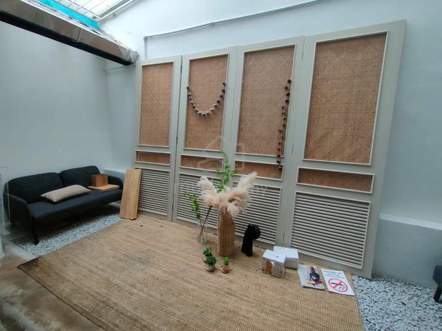 Ground Floor Office Lot Georgetown With Airconds Nice Condition 4
