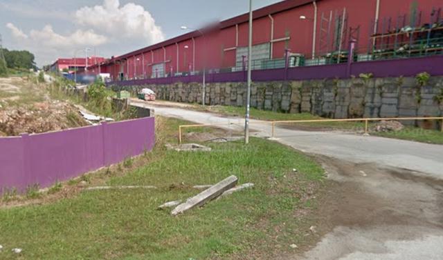 Half Factory Warehouse Fully Covered 100,000 sqft Nilai 3 nearby KLIA 1