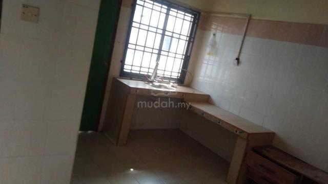 Rumah Terrese 2 Tingkat Kuantan 2