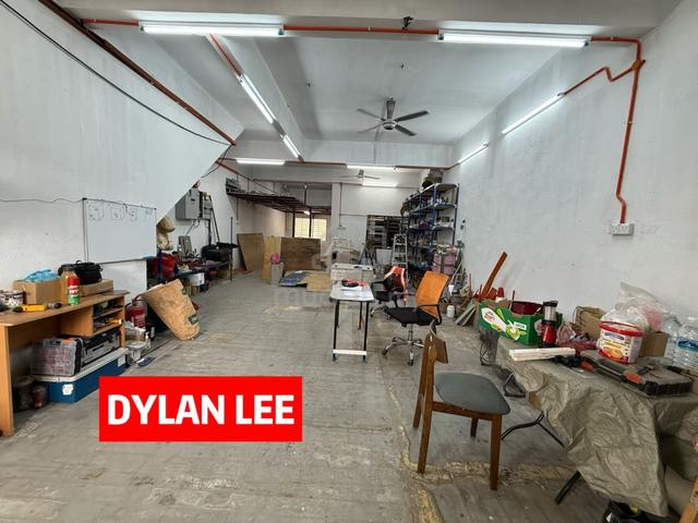 3 Sty SHOPLOT RENT at Taman Mutiara Jalan Kerajin Can Separate Rent 1