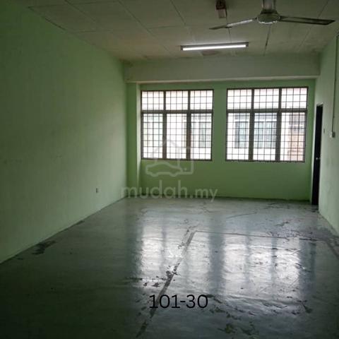 Facing Highway Super Good Condition 2 Storey Kota Pendamar Shoplot 1