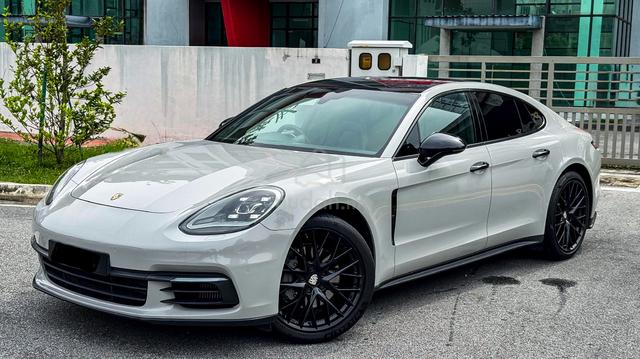 2017 Porsche PANAMERA 2.9 4S (A) - 2