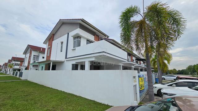 2 Storey End Lot Unit, Livia Bandar Rimbayu 1
