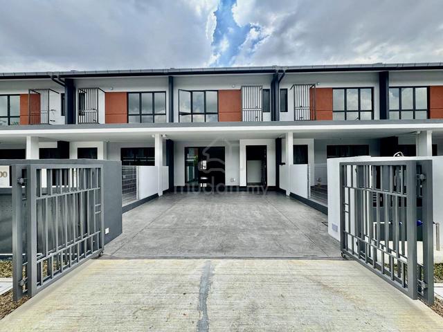LANDED BARU MURAH🔥2Sty Casira 3 Bukit Raja Klang🔥FREEHOLD NON BUMI 1