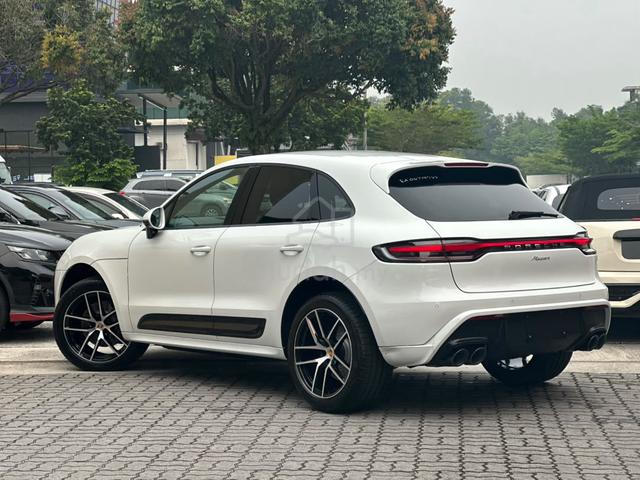 ( NEW + 4.5B + 28K KM ) 2022 Porsche MACAN 2.0 - 4