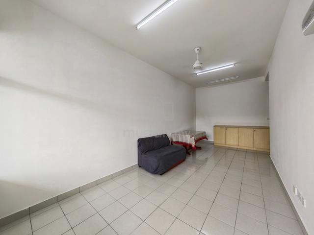 Kulai, Bandar Putra @ Townhouse @ Partial Furnished @ Near IOI / Senai 1