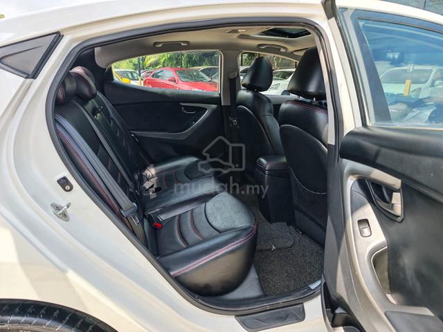 2012 Hyundai ELANTRA 1.8 (AUTO) - 5