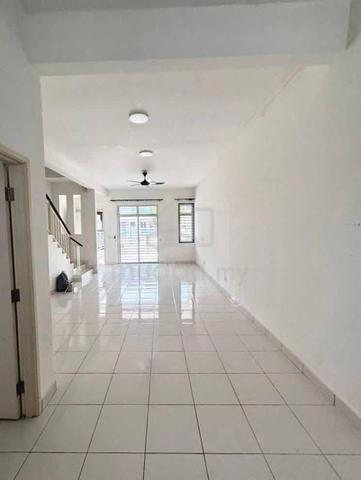 Double Storey Terrace @ Jalan Lili 1,Bistari Perdana, Pasir Gudang 1