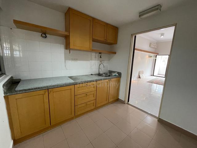 Shahzan Court 1