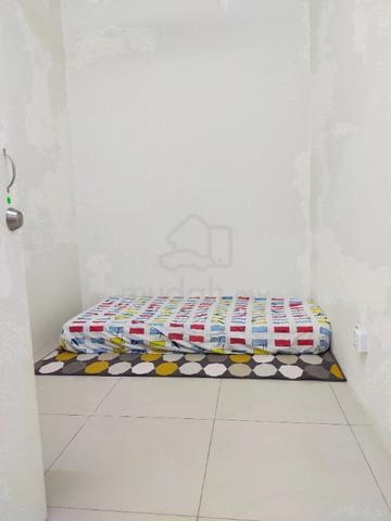 Small Single Room just for female only Seksyen 9 Bandar Mahkota Cheras 1